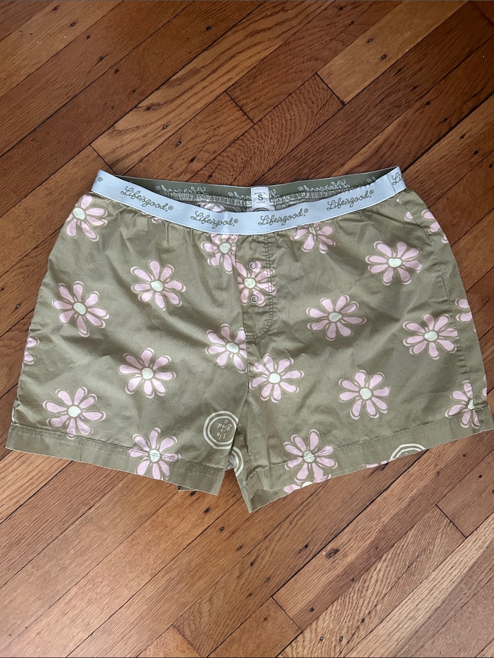 Life is Good Women’s Floral Boxer Pajama Shorts Small
